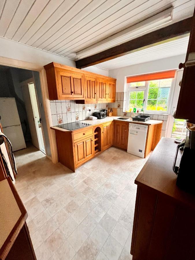 The Snuggery Cottage Taunton Exterior photo