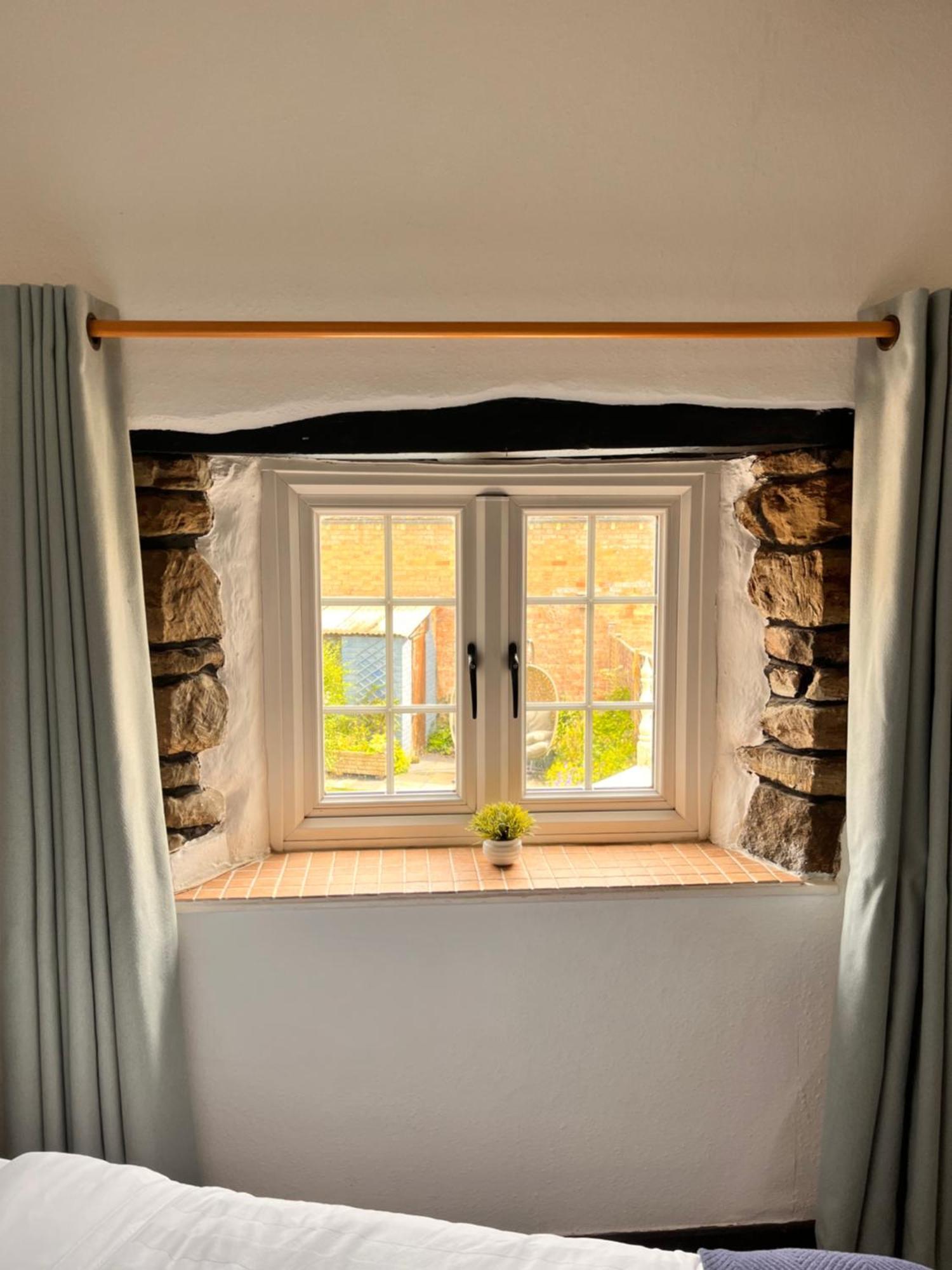 The Snuggery Cottage Taunton Exterior photo